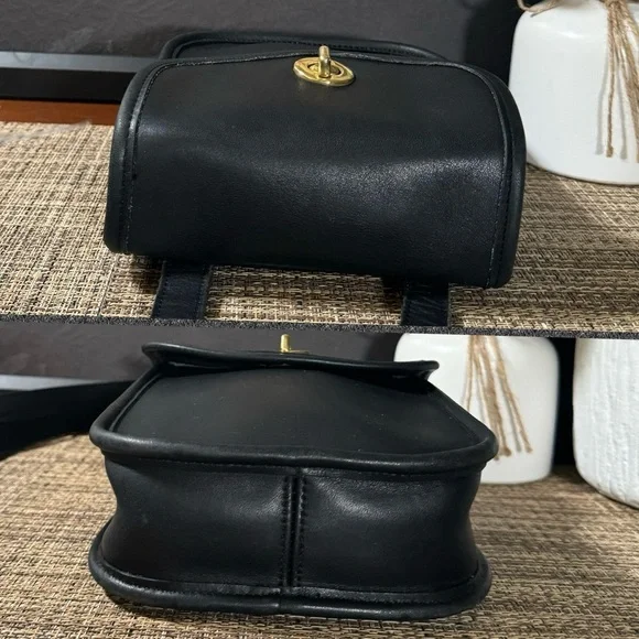 ❤️SOLD❤️Vintage Coach Black Sidepack small #9978 - Picture 5 of 12